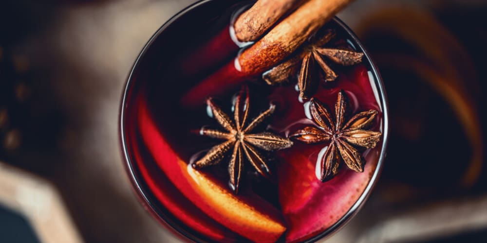 traditional mulled wine spices